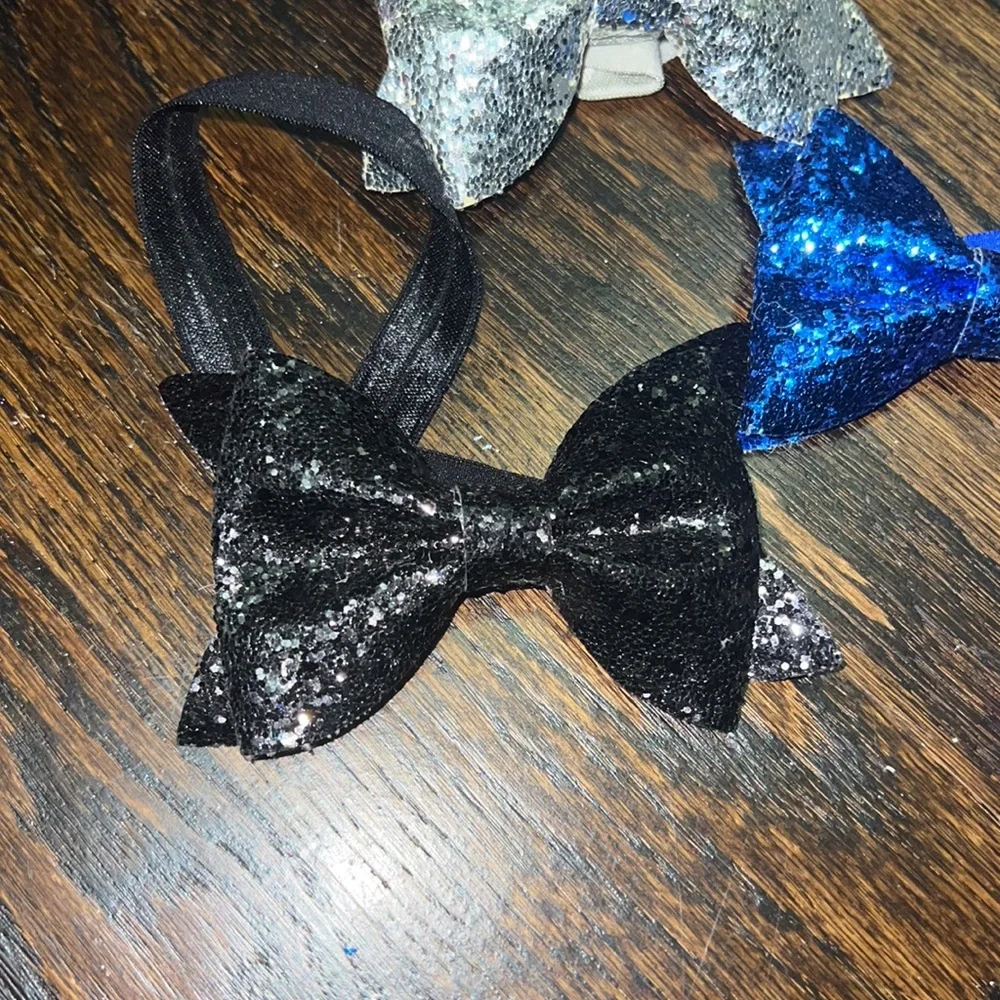NWOT Glitter headband bows.